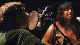 Escuchen “Se va, se va”, el primer sencillo de Las Mijas