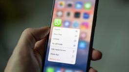  Dimitri Karastelev en Unsplash