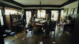 Sissy Spacek y David Strathairn en el videoclip 'Oh Baby'