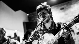 Juan Pablo Vega presenta su primer disco "Nada personal"