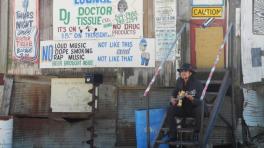 ¿Quién es Carlos Elliot Jr.?