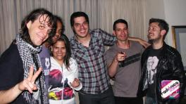 Gracias Paola por recibir en tu casa a la invasión musical de Superlitio y Radiónica