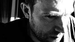 Damon Albarn: si estás solo, dale play