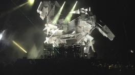 "Don't Think" es Chemical Brothers en vivo