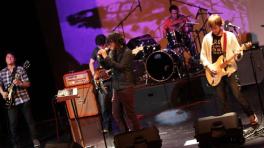 Gira nacional de Árbol de Ojos