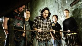 Lo nuevo de Pearl Jam será "corto, afilado, duro y ruidoso"