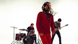 El nuevo video de La Peste: Descalzo y Al Vacío