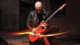 Muy cerca lo nuevo de Joe "Satch" Satriani