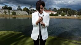 Paula Arenas lanza su nuevo vídeo "Excesos"