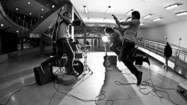 'Con Las Manos' video oficial