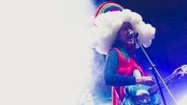 Andrea Echeverry de Aterciopelados en el Concierto Radiónica 2016 (Foto: Lina Botero)