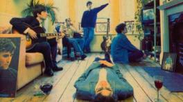 Oasis regresa con reedición de Definitely Maybe