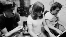 Vuelve la Marcus Hook Roll Band de los hermanos Young