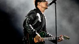 Bono se llama Paul David Hewson y ha sido nominado 3 veces al Premio Nobel de Paz.