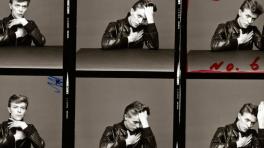 Sesión de fotos para la portada del disco Heroes por el diseñador y fotógrafo Masayoshi Sukita en 1977