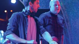 Customer son Reset Robot y Alan Fitzpatrick.