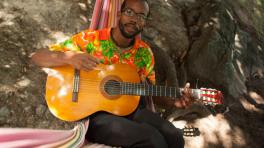 Elkin Robinson. Foto del Mercado Insular de Expresiones Culturales.