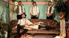 Esteman estrena versión acústica de 'Adelante'