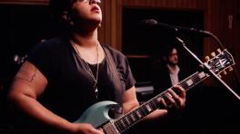 Alabama Shakes en un plano secuencia