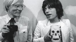 Andy Warhol, la Go Pro de la época y Mick Jagger de The Rolling Stones.