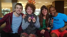 Flora Barros, Patricio Sauc, Andrea Ravage y Charles Damassio, actores de Fuerza Bruta 