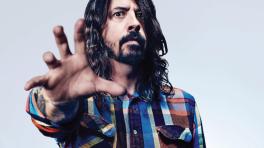 David Eric Grohl fue baterista de Nirvana desde 1990 hasta su desaparición en 1994, año en que formó a los Foo Fighters.