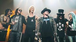 Guns 'N' Roses en su gira "Not In This Lifetime" 2016.