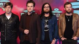 "Mechanical Bull" es el más reciente álbum de la banda estrenado en 2013.