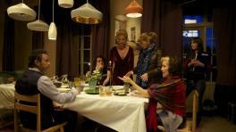 Foto: Captura Youtube del tráiler "La noche en que mi madre mató a mi padre'