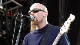 Queens Of The Stone Age se reunirá con Nick Oliveri