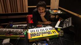 "Se puede construir un mercado independiente generando escena": Simón Mejía