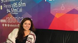 Ángela Pizarro de Surcos en Entrevistas Radiónica