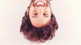 "El arte independiente puede darse también gracias a las ayudas públicas"