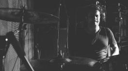  Juan Carlos Sanchéz y la batería