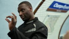 Assane Diop, interpretado por Omar Sy, en el tráiler de Lupin parte 4.